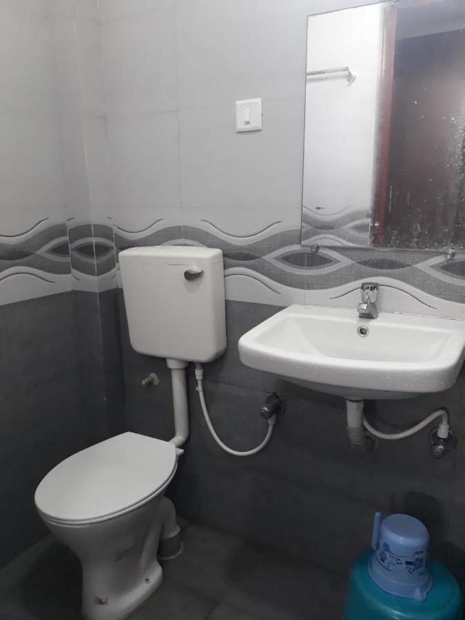 Goroomgo Hotel Uk Palace Puri Kültér fotó